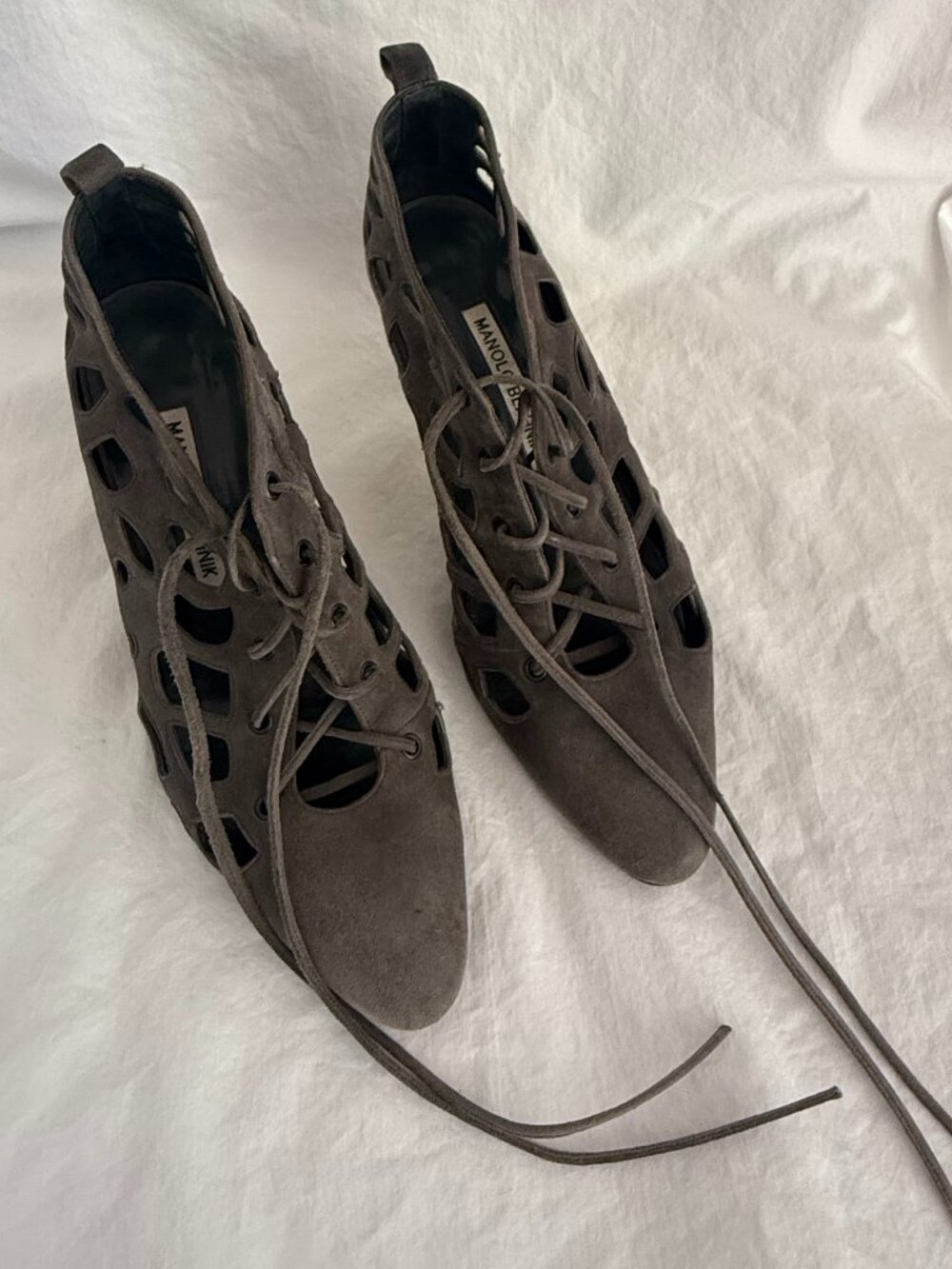 Manolo Blahnik Suede Cutout Accent Pumps in Gray, Size 6